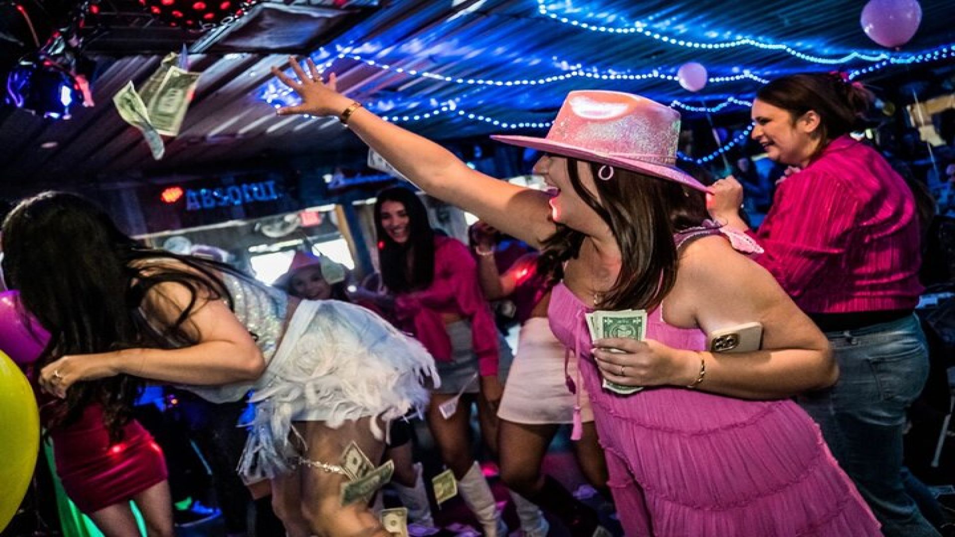 Music City Dolls Dueling Drag Brunch