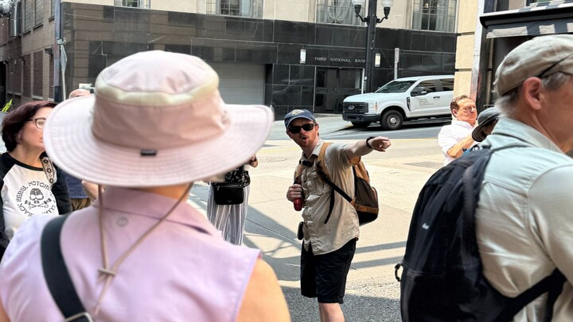 Nashville Unveiled: The History, Music, and Hacks Tour!