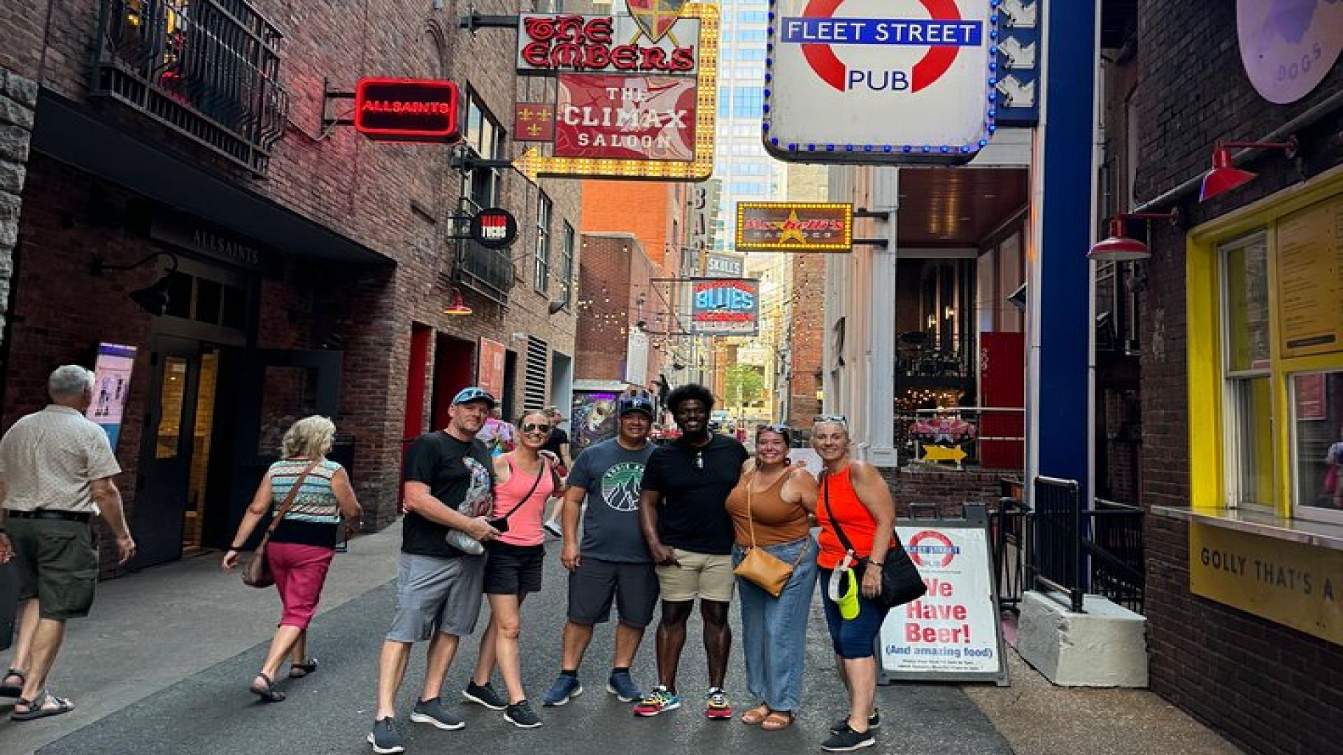 Nashville Unveiled: The History, Music, and Hacks Tour!