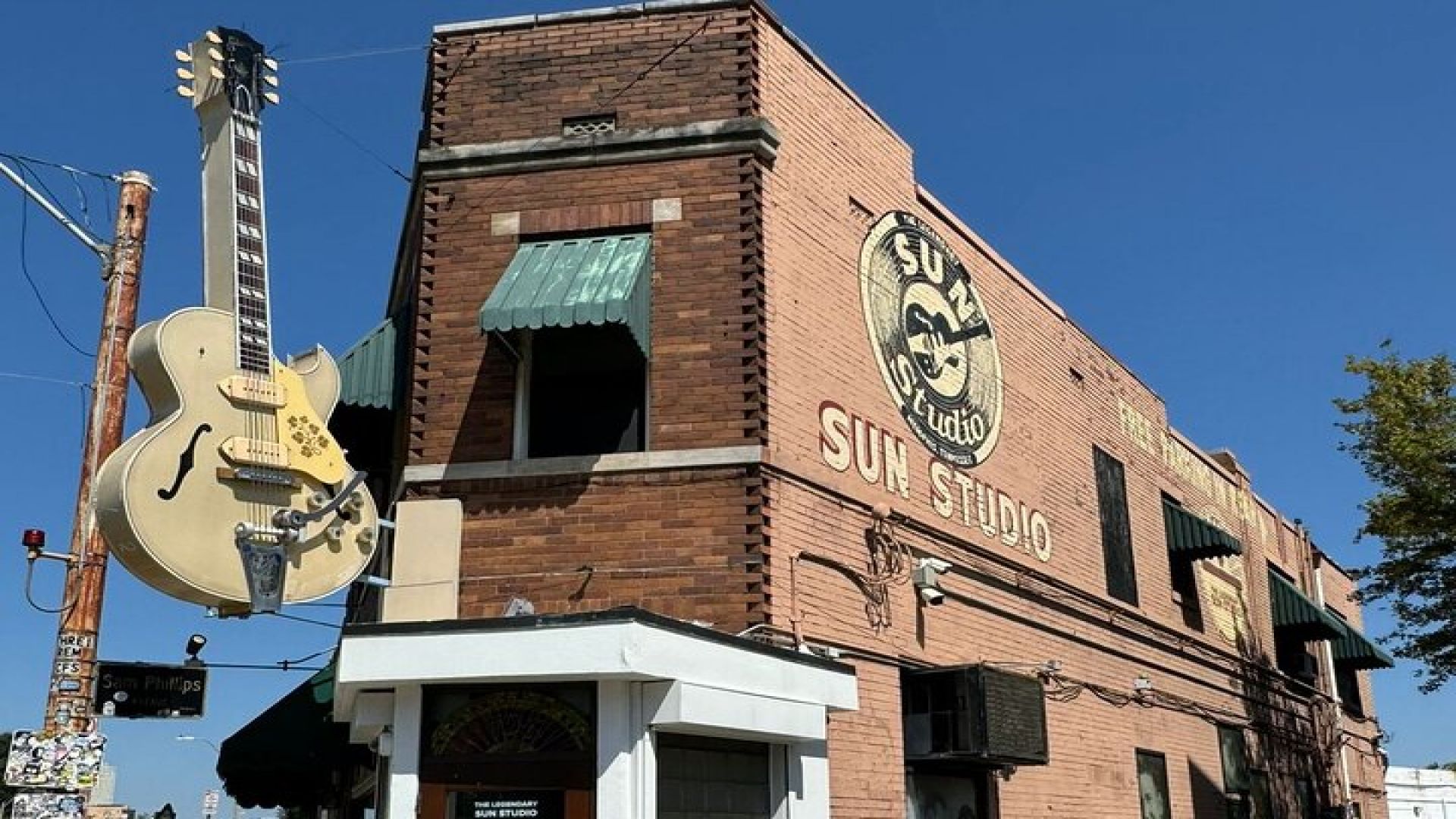 Nashville to Graceland Sun Studios Beale Tour Tickets Included