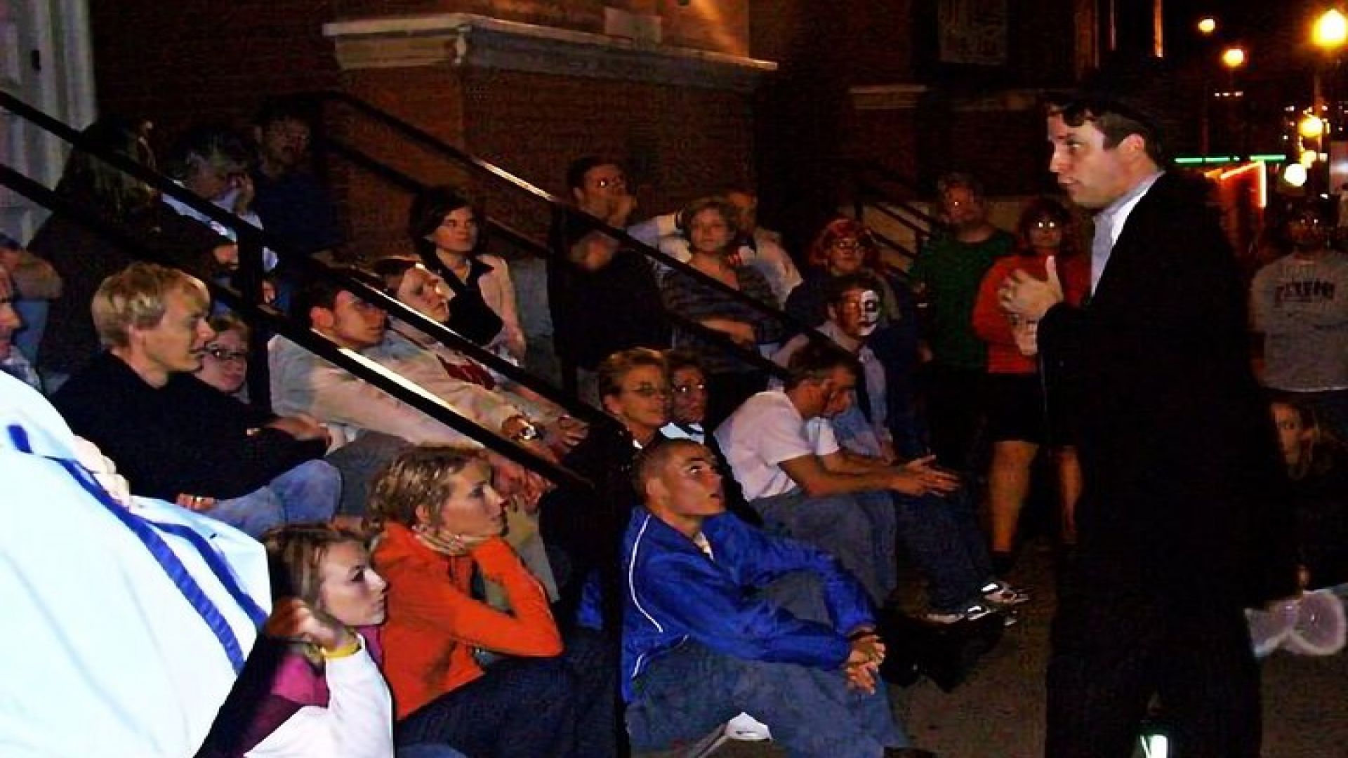 Haunted Nashville Night-Time Walking Tour with Costumed Guide