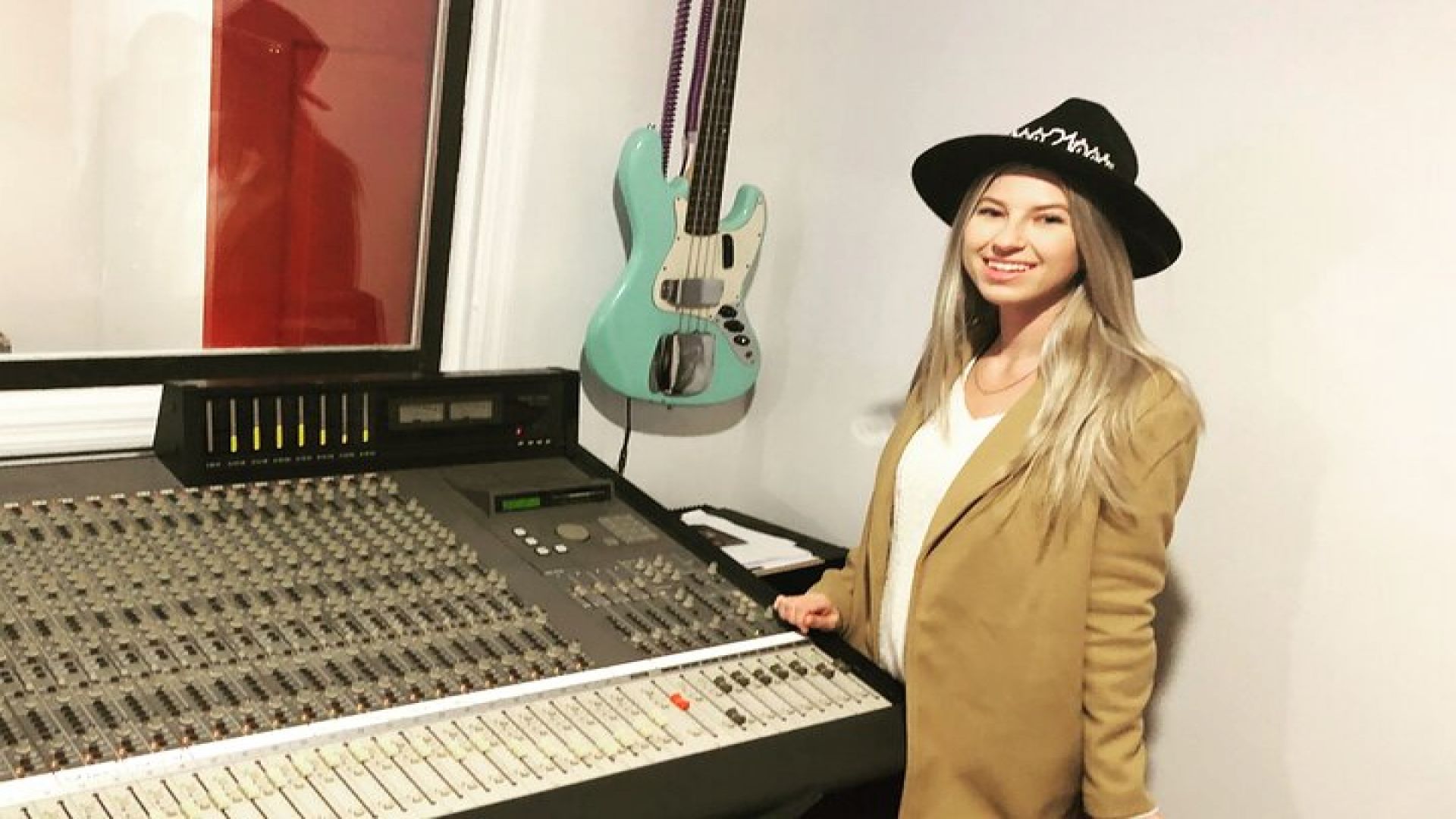 Record Your Original Song in Nashville Studio