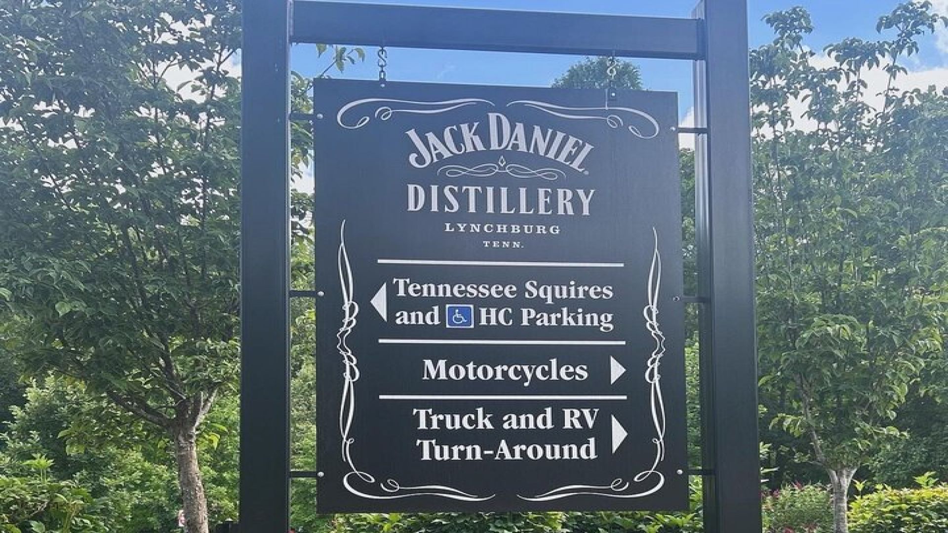 Jack Daniels Private Distillery and Dine Tour from Nashville