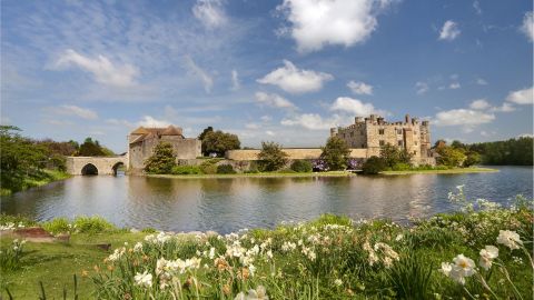 Leeds Castle, Canterbury Cathedral & Dover (Japanese)