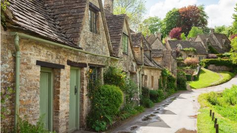 Villages of The Cotswolds Small Group Tour
