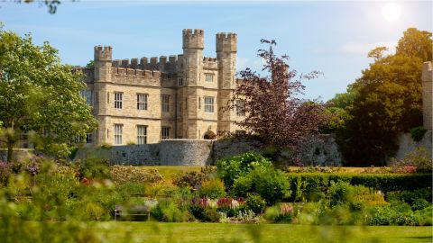 Leeds Castle, Canterbury & Dover - Leeds Castle entry only