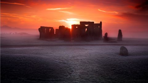Stonehenge INNER CIRCLE ACCESS & Windsor - with Castle entry (Late)