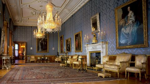 Royal Windsor & Stonehenge Private tour with Driver Guide 