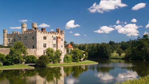 Leeds Castle, Canterbury Cathedral & Dover Private Tour