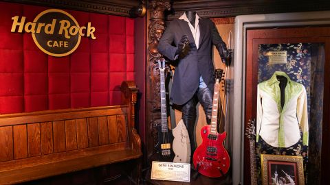 Hard Rock London Walking Tour with optional lunch