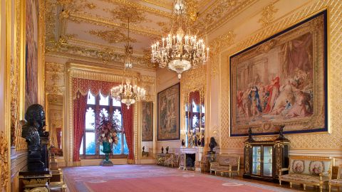 Buckingham Palace & Windsor Castle Tour