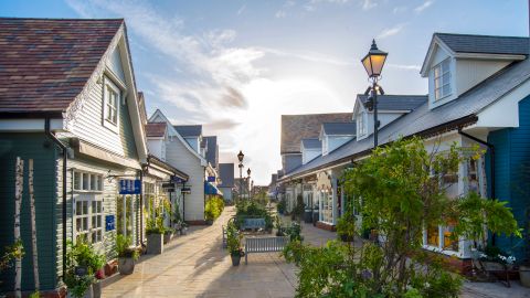 Bicester Village Shopping Express