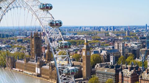 London Explorer Rail Tour from Edinburgh with Sightseeing Bus and London Eye