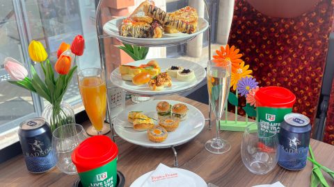 Brunch & Bubbles London Sightseeing Tour with Prosecco