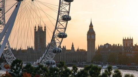 London Explorer Rail Tour from Edinburgh with Sightseeing Bus and London Eye