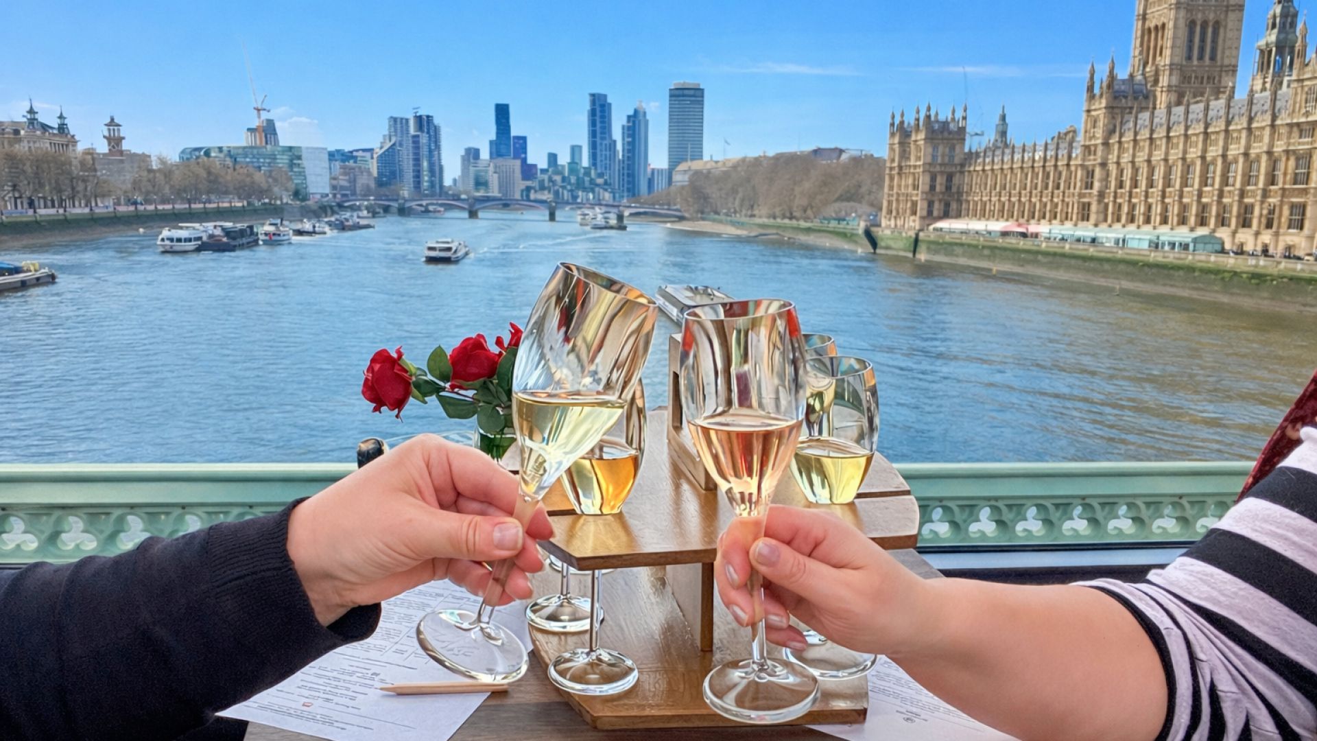 London Sightseeing Tour with Gusbourne English Sparkling Wine Tasting & Cheese Pairing