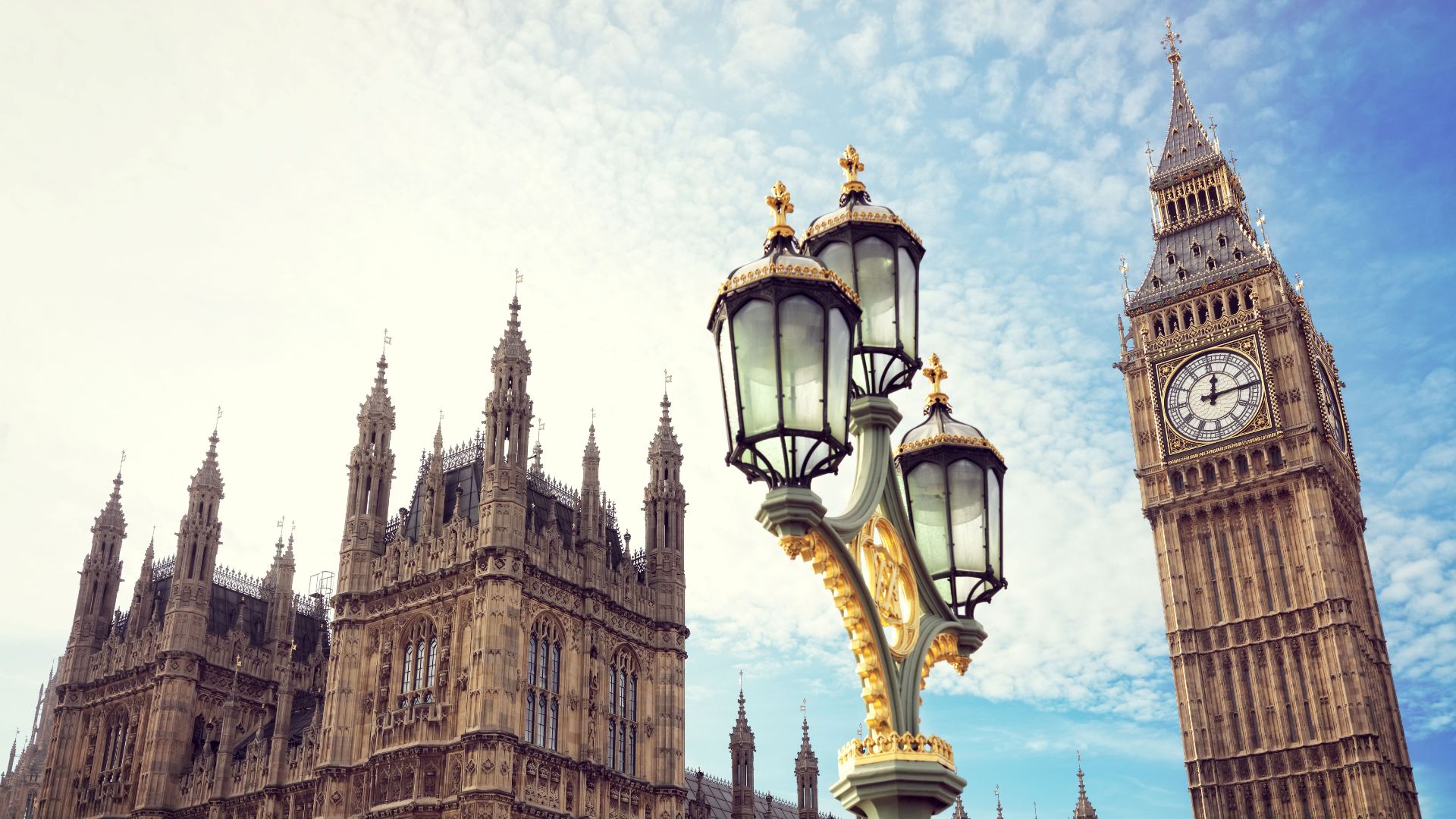 Royal Westminster Walking Tour with Westminster Abbey