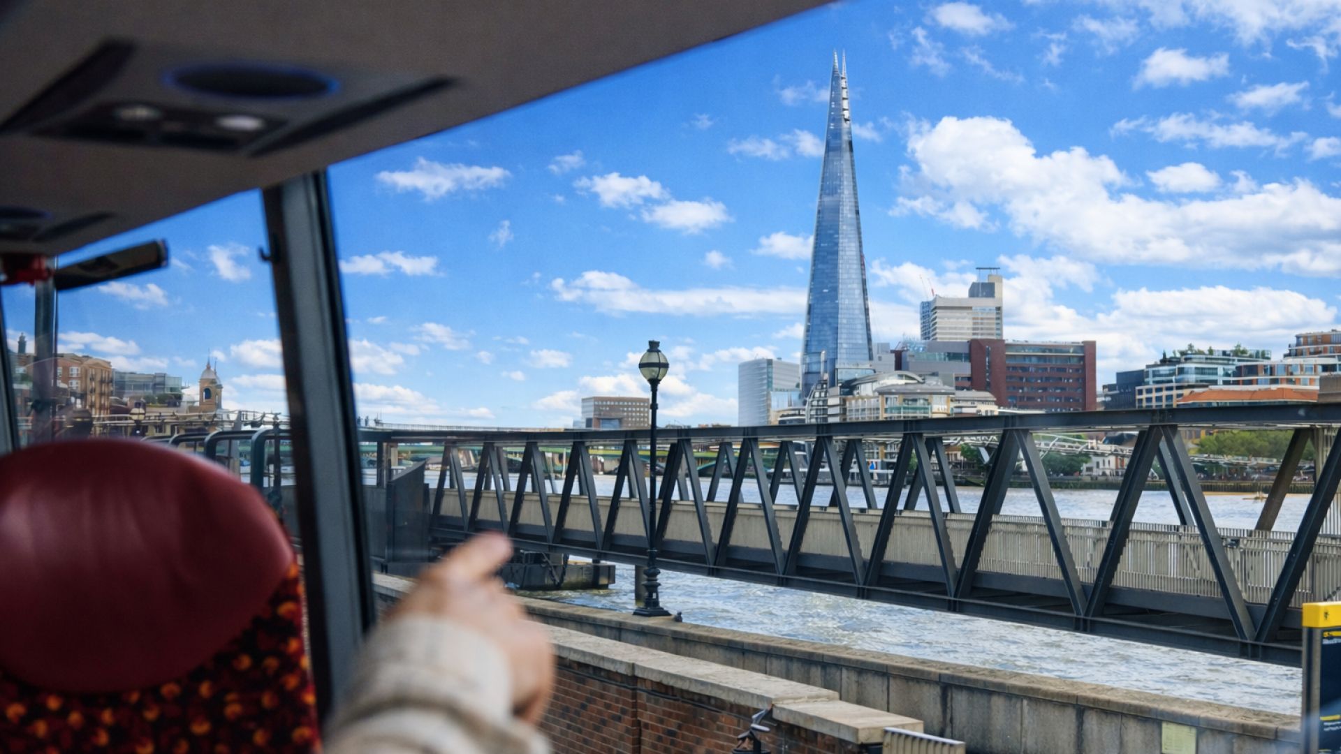 Brunch & Bubbles London Sightseeing Tour with Prosecco