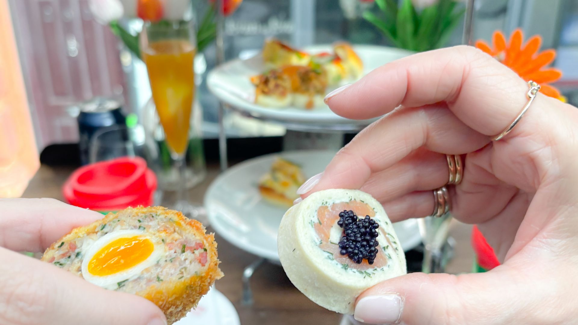 Brunch & Bubbles London Sightseeing Tour with Prosecco