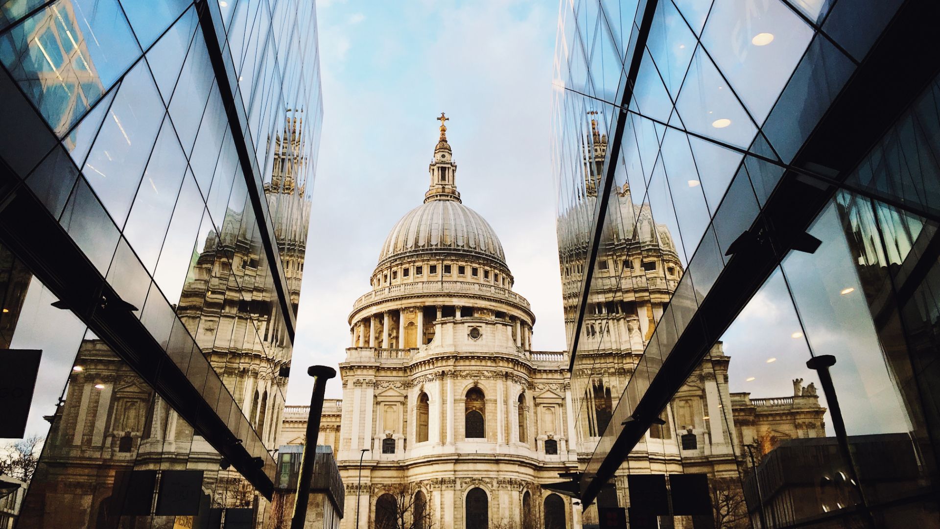 Brunch & Bubbles London Sightseeing Tour with Prosecco