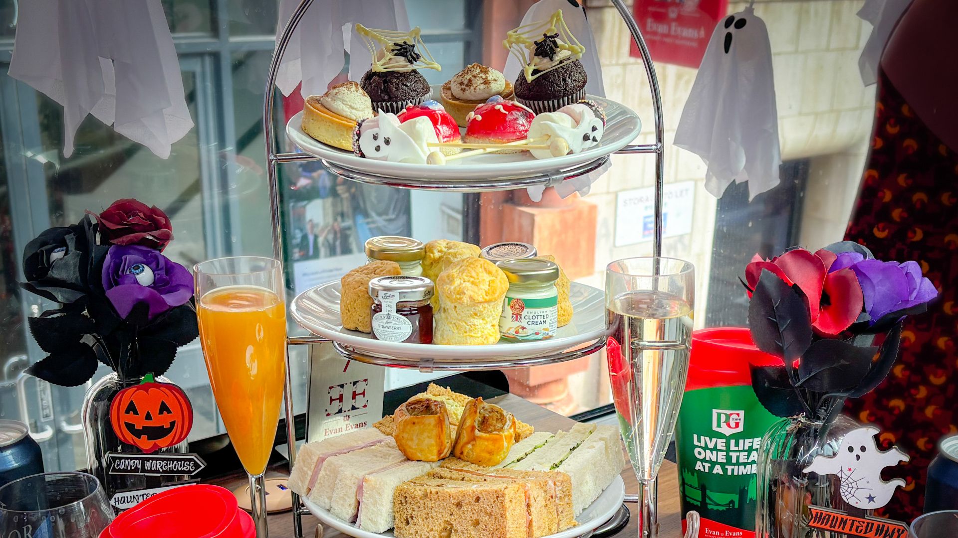 Halloween Afternoon Tea Tour with PG Tips