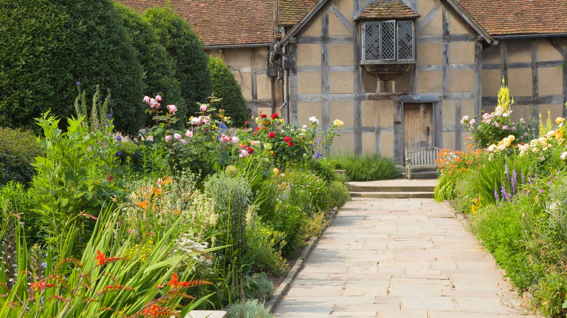 Warwick Castle, Shakespeare’s Birthplace Oxford & the Cotswolds (English)