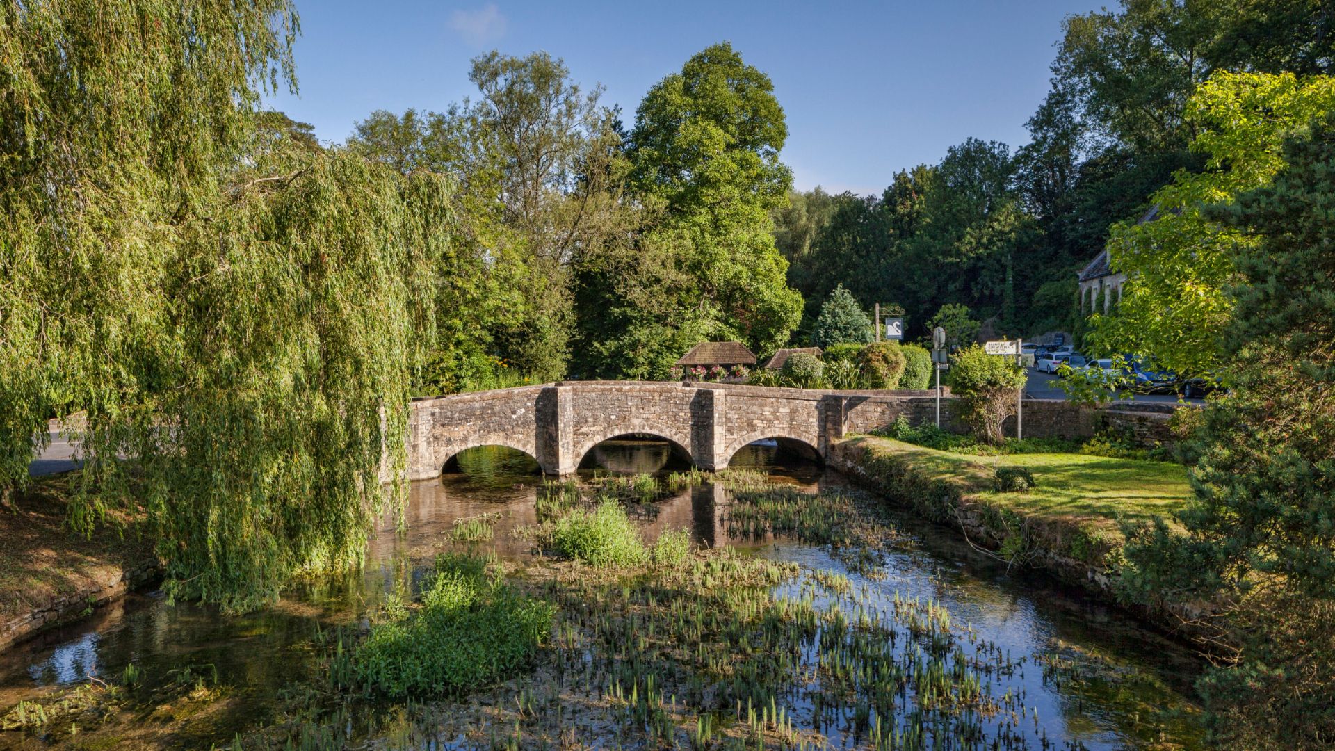 Villages of The Cotswolds Small Group Tour