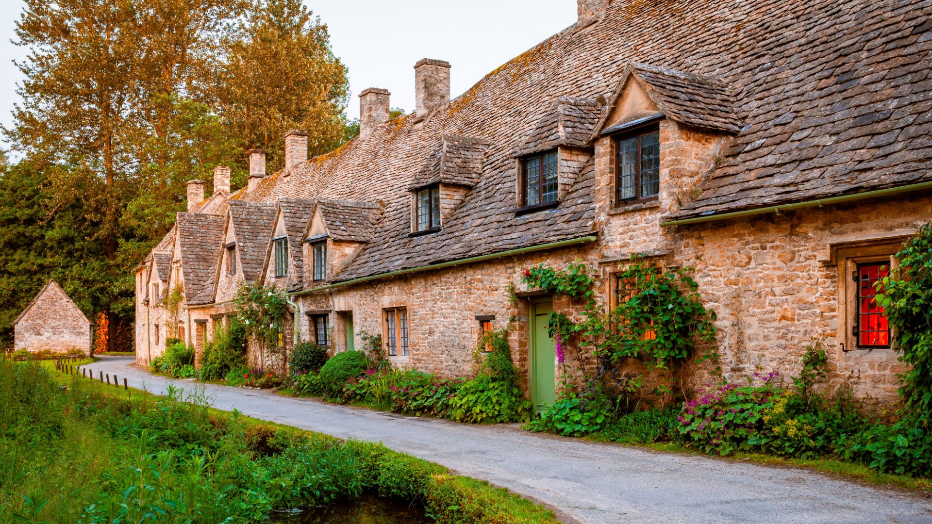 Villages of The Cotswolds Small Group Tour