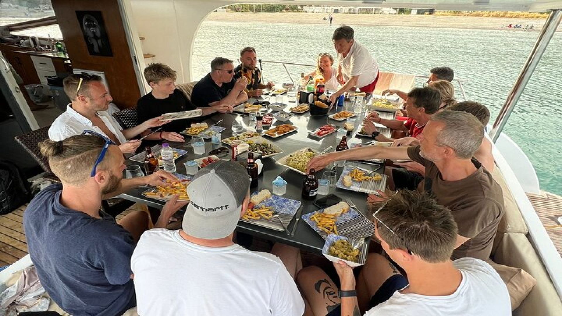  Alanya VIP Yacht Tour With Lunch and Unlimited Soft Drink