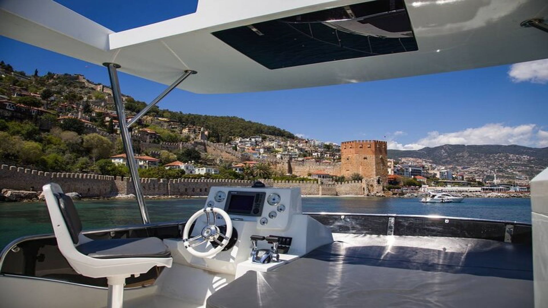Alanya Private Yacht Tour with Lunch, Soft Beverage & Transfer