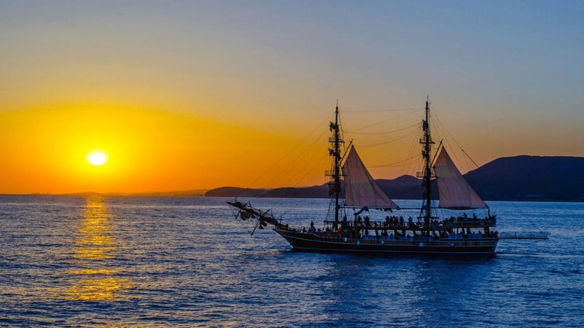 Alanya Sunset Cruise Tour with Dinner, Soft Drinks & Transfer