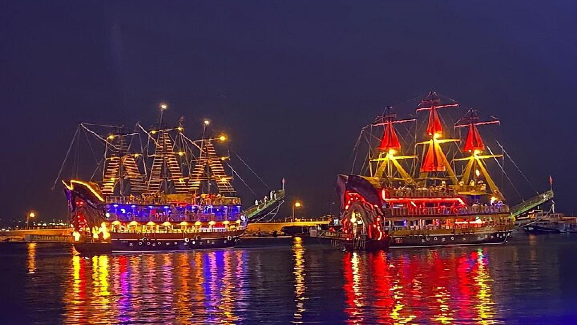 Alanya Sunset Cruise Tour with Dinner, Soft Drinks & Transfer