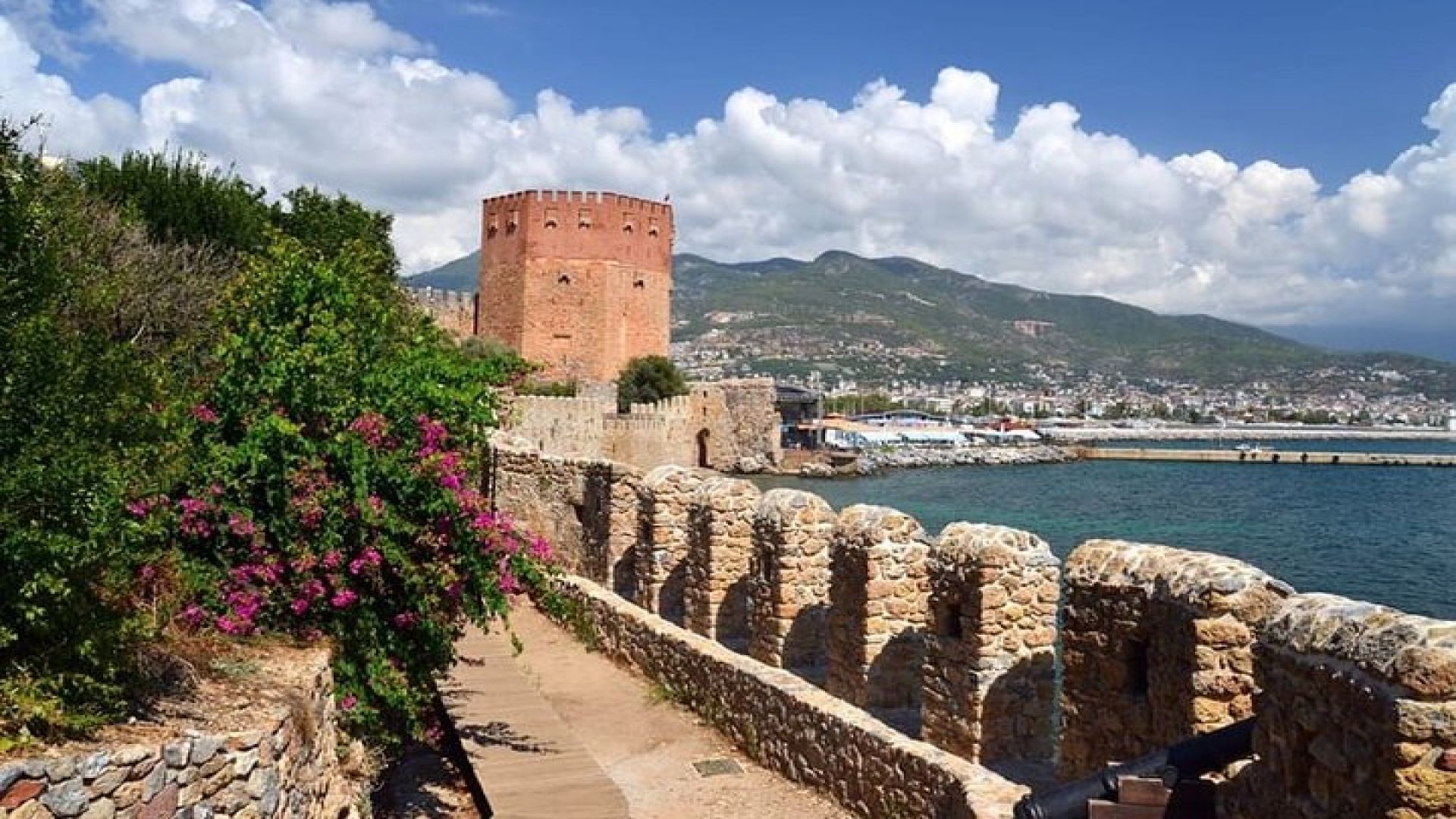  Alanya City by Bus with Boat Ride 
