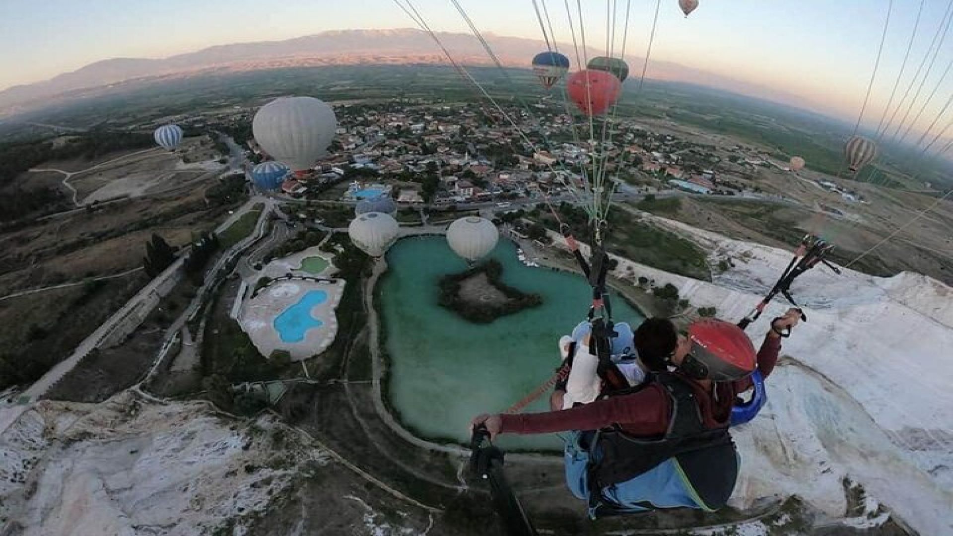  Pamukkale Tour from Kusadasi with Hot Air Balloon Flight