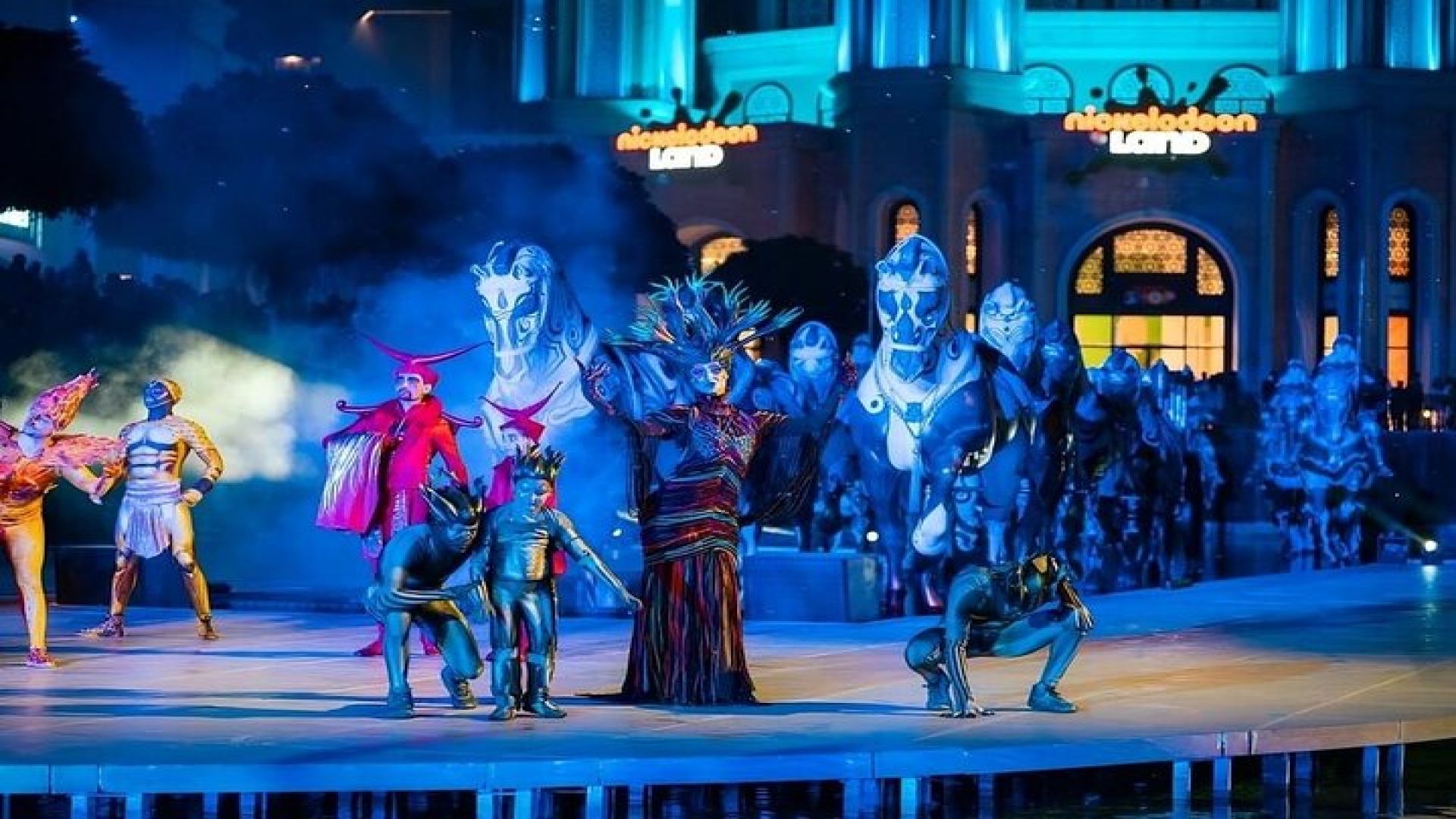 Land of Legends Night Show with Round Transfer from Side