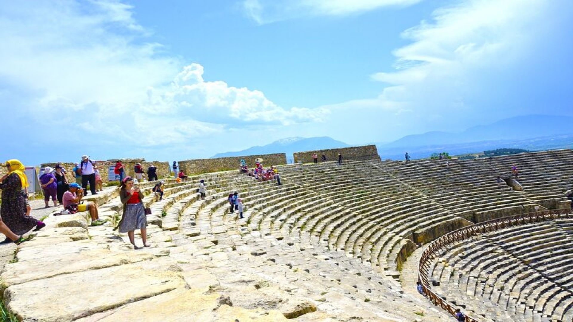 All Inclusive Pamukkale,Hierapolis and Salda Lake Guided Tour