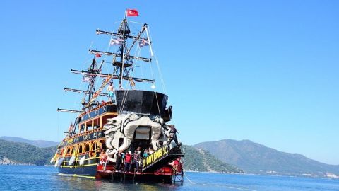 Pirate Boat Trip in Marmaris with BBQ Lunch, Drinks & Transfers
