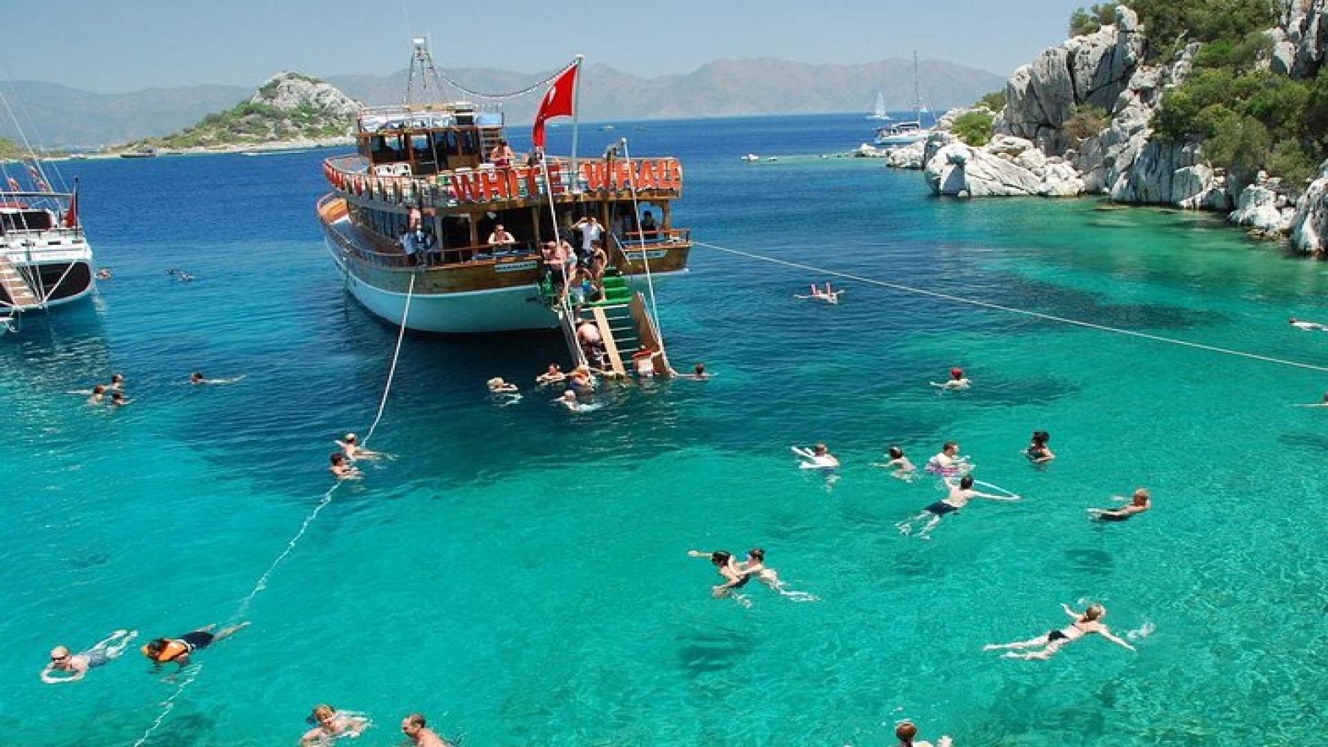 Marmaris Boat Trip with Lunch, Unlimited Drinks & Transfers