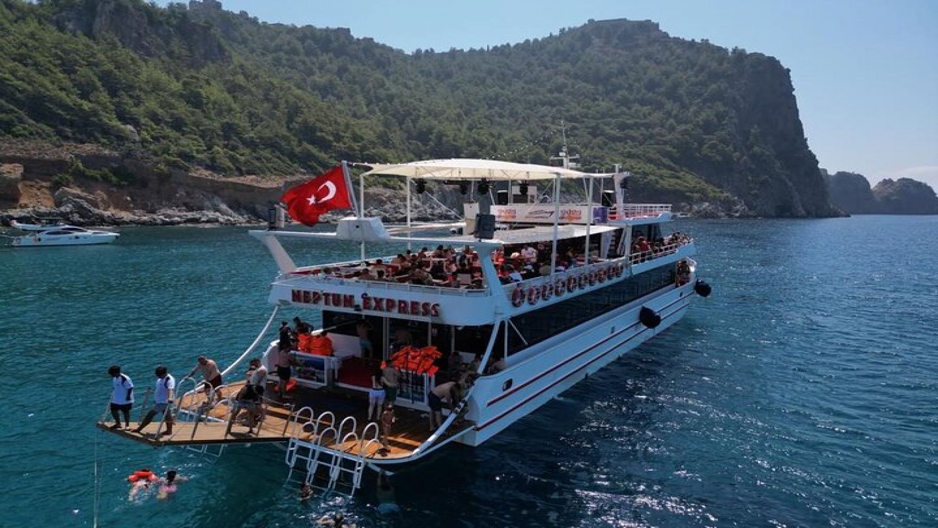 Alanya Catamaran Boat Tour with Sunbathing Swimming & Snorkelling