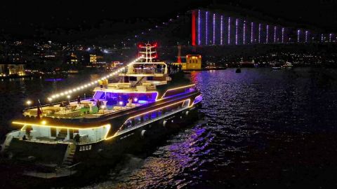All Inclusive Luxury Bosphorus Dinner Cruise & Turkish Night Show