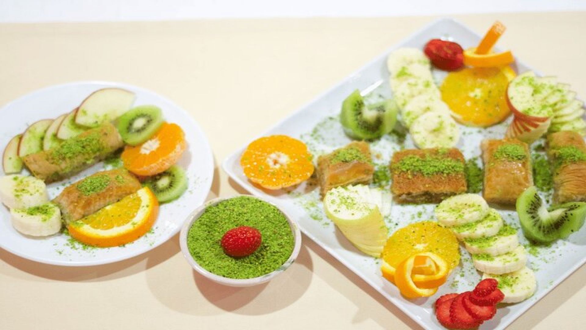 All Inclusive Luxury Bosphorus Dinner Cruise & Turkish Night Show