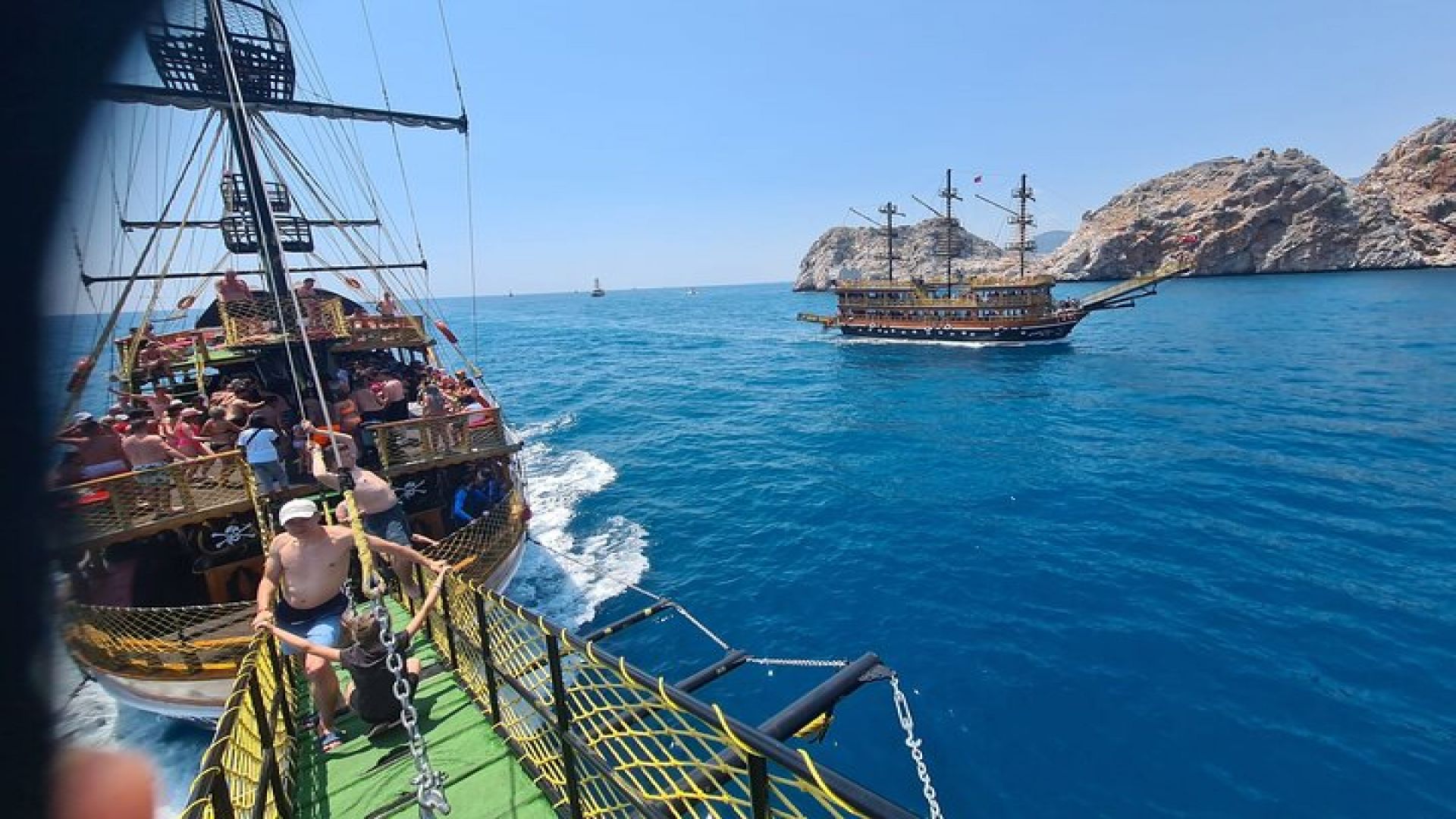 All Inclusive Pirate Boat Trip in Alanya 