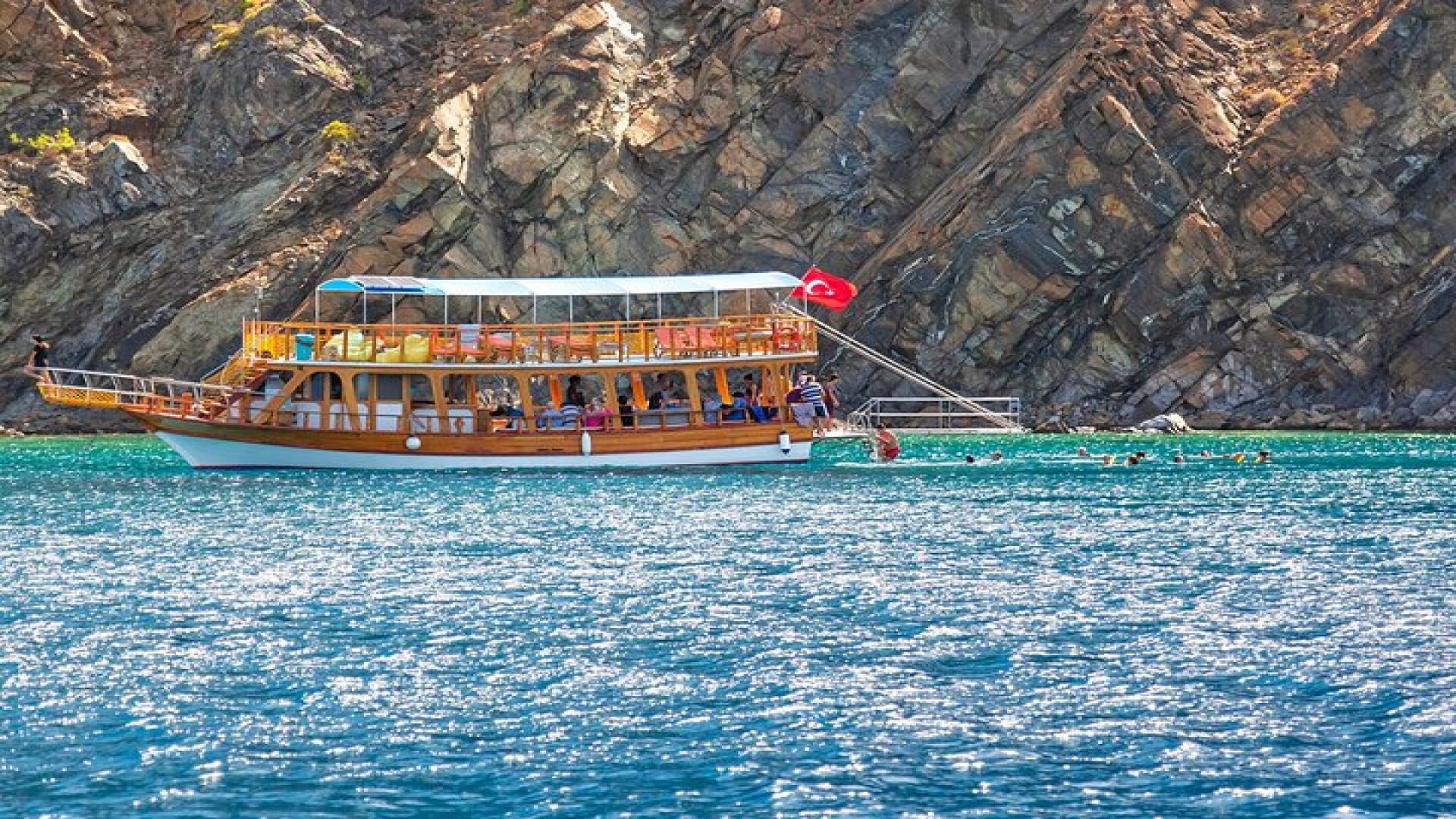 Antalya City and Duden Waterfalls Day Tour with Boat Trip