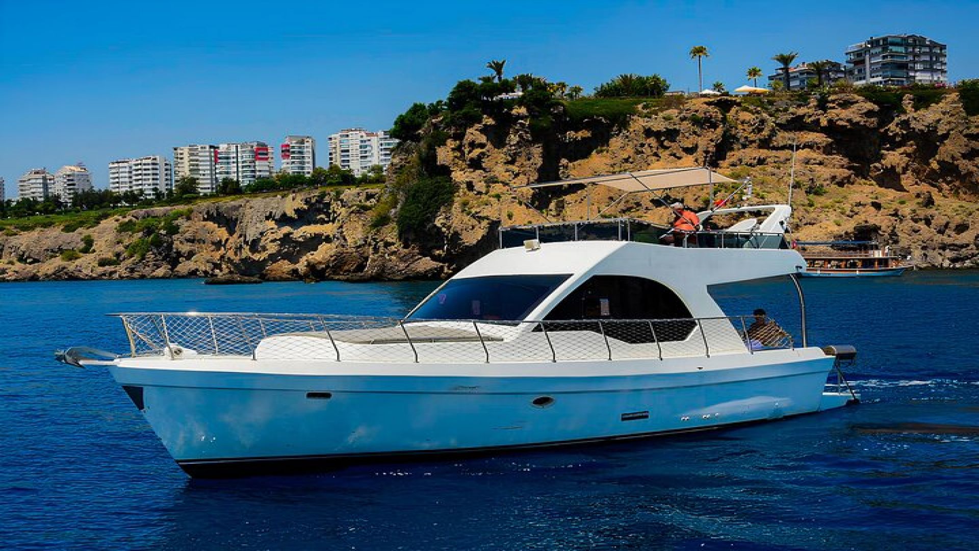 Antalya Lara Private Yacht Tour with Hotel Transfer