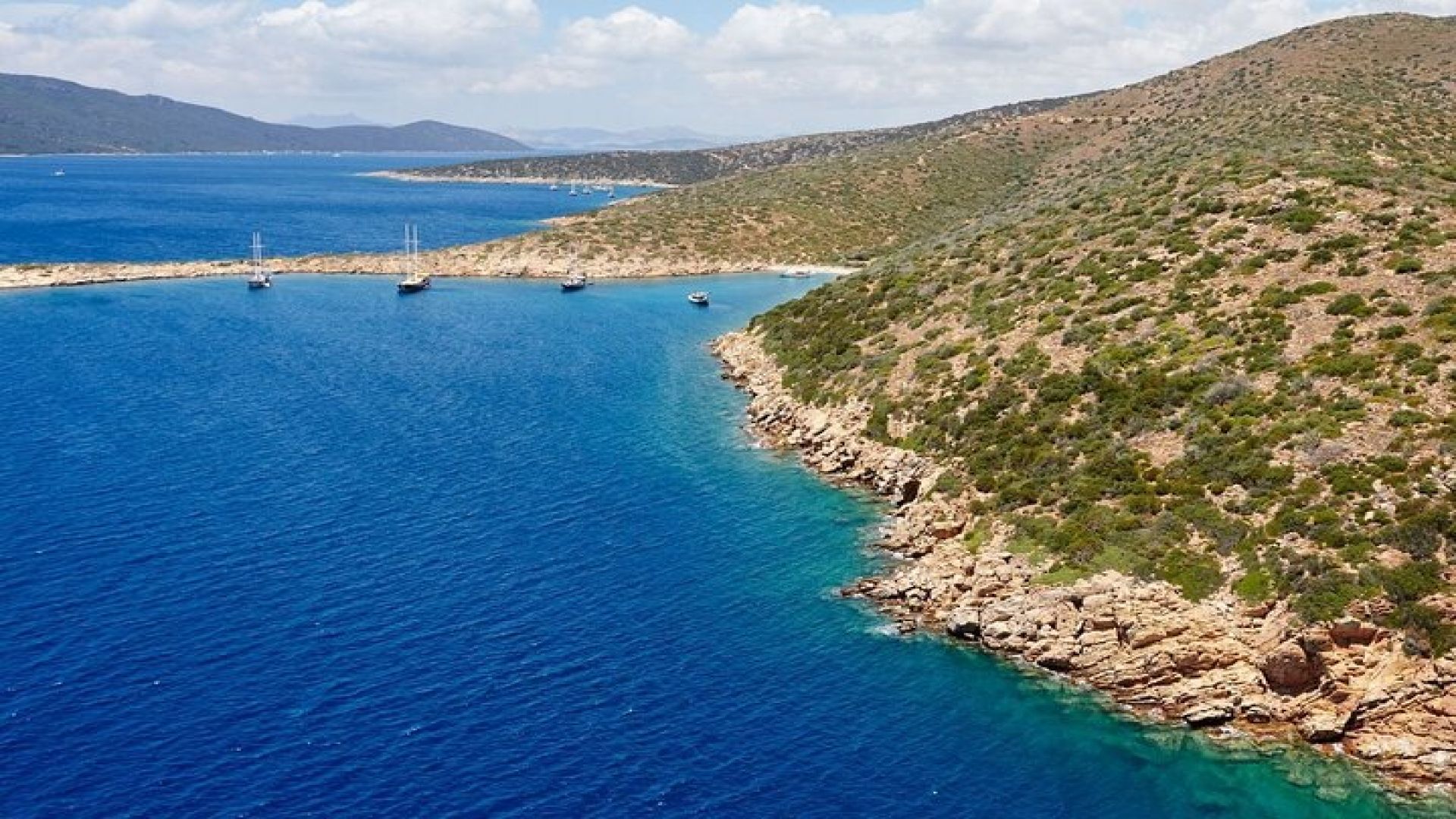 Bodrum Boat Trip With Lunch 11:00 to 17:00