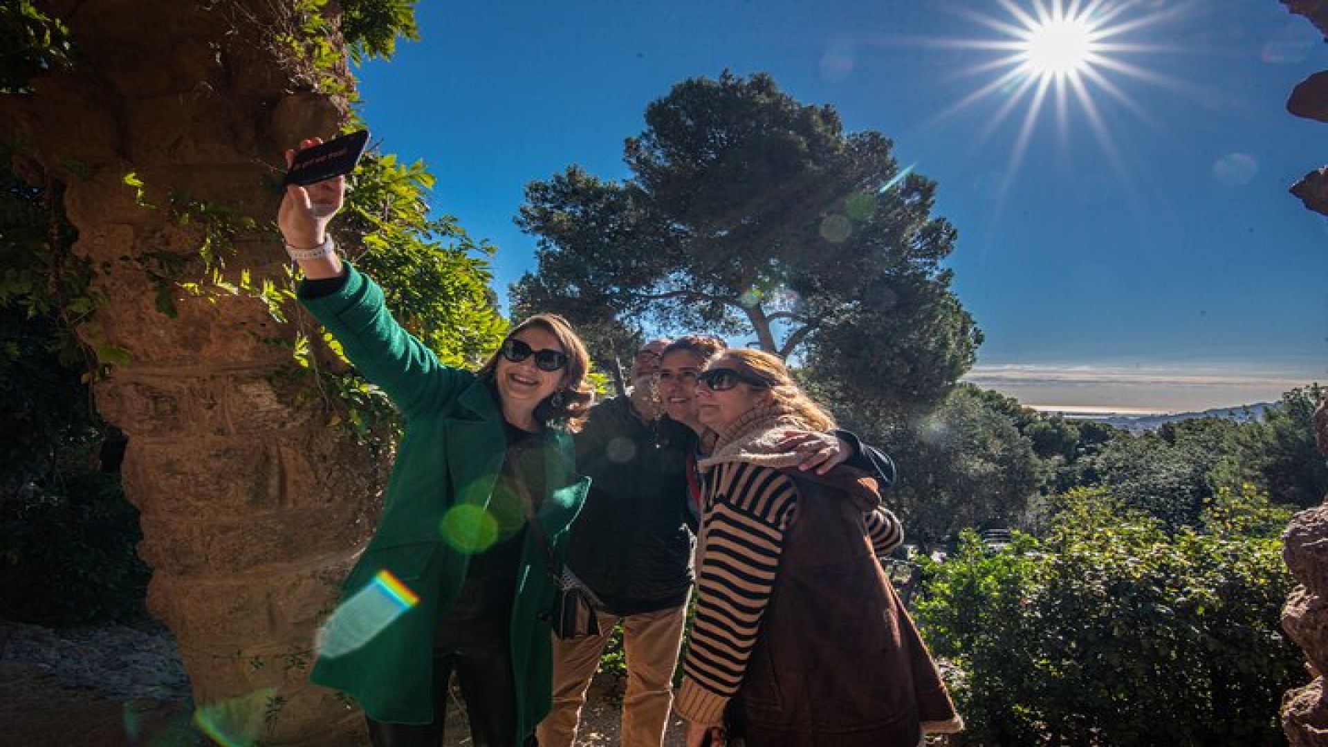 Park Guell and Sagrada Familia Tour with Skip the Line Tickets 