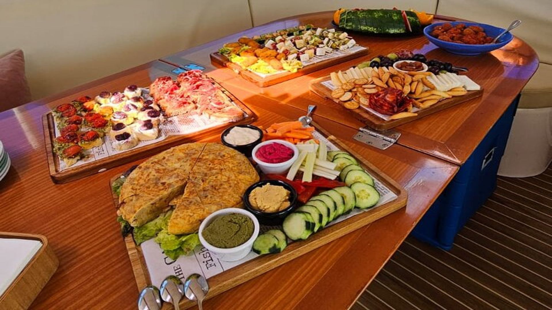 Luxury Catamaran sailing with welcome Drinks Tapas Max10-12Person