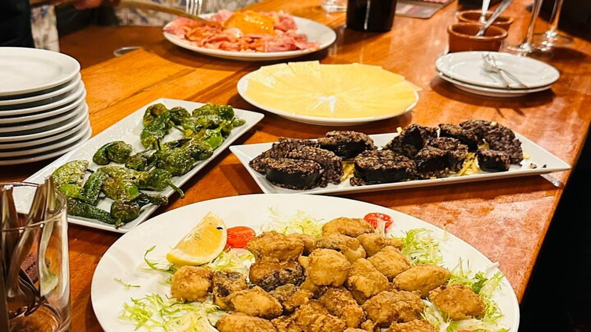 Madrid Tapas & Wine Tasting Walking Tour – Small Group Local Bars