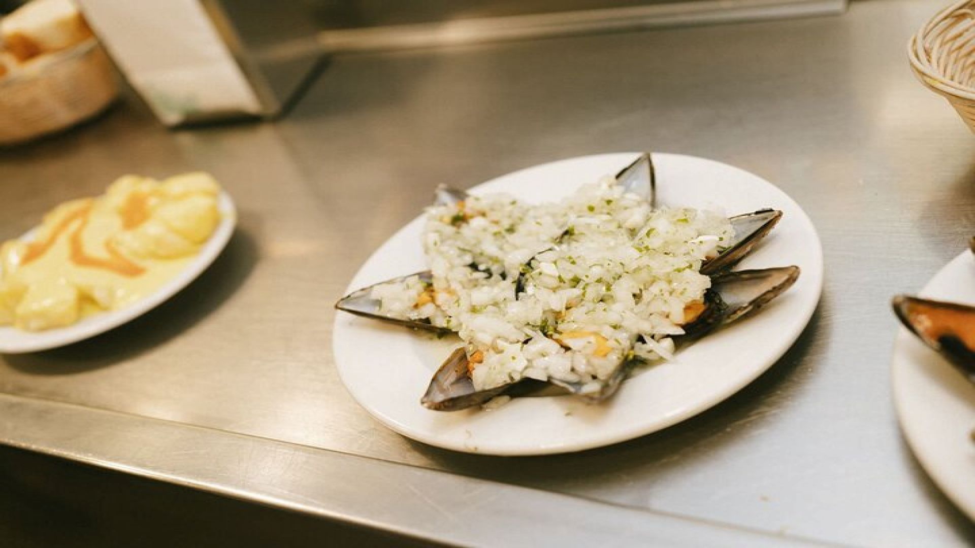  San Sebastian Old Town Pintxos & Wine Tour Small Group Tour