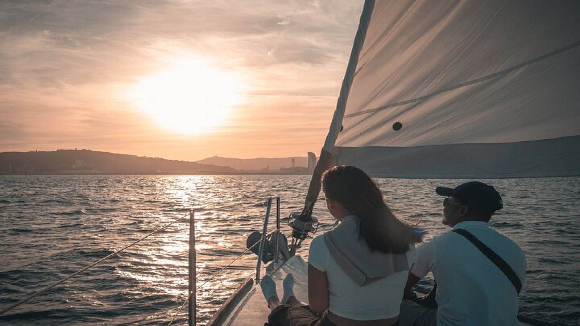 Barcelona Sunset Cruise with Light Snacks and Open Bar